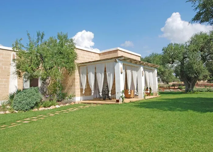 Casa Vacanze La Corte 3* 托雷瓦多