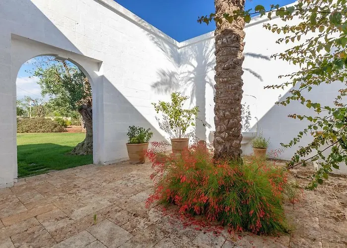 Casa Vacanze La Corte 3*