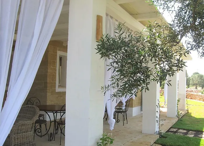 Casa Vacanze La Corte Apart Otel